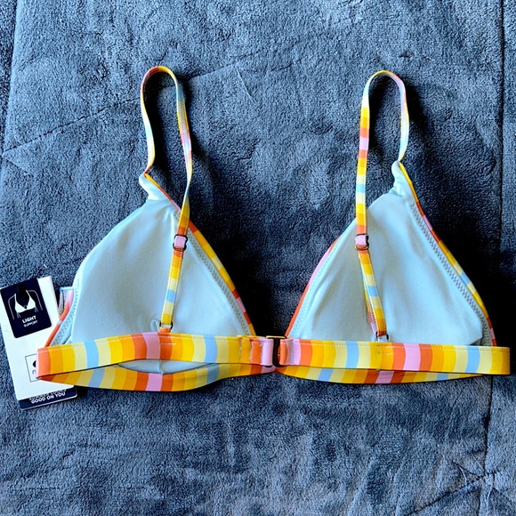 NWT Ripcurl Bikini Top - Picture 2 of 2